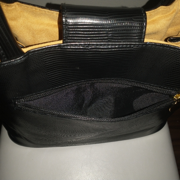 Magnetic Closure HandBag | Geir Ness Norway - Picture 6 of 11